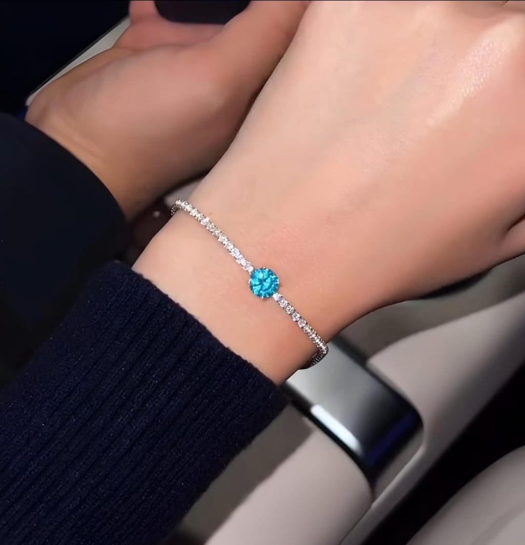 Elegant Ocean Blue Zirconic Heart Crystal Bracelet
